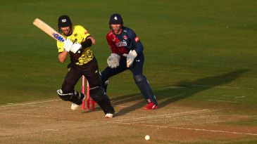 Fifties for Ian Cockbain and Glenn Phillips keep Gloucestershire on finals course