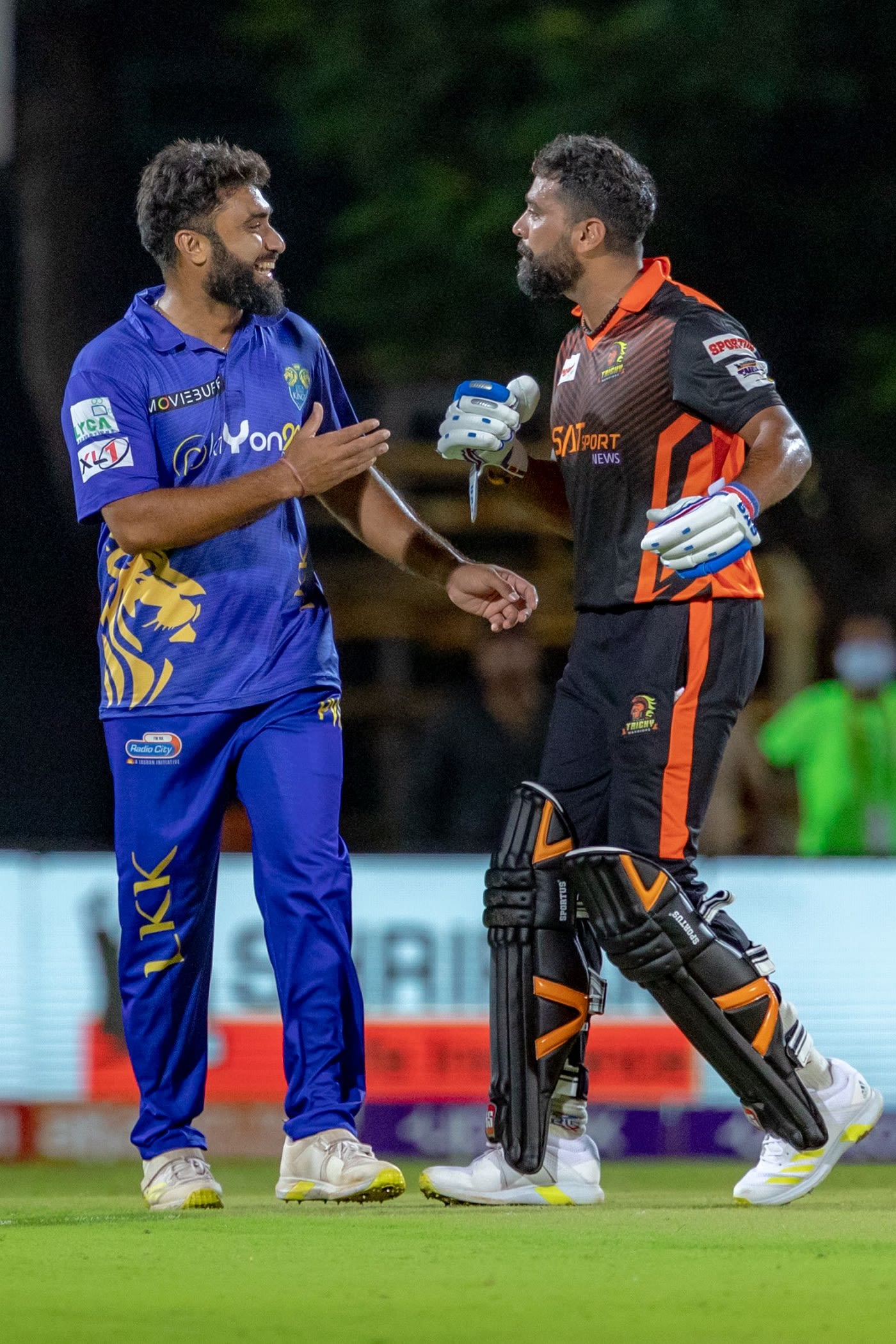 Abhishek Tanwar and M Vijay share a lighter moment
