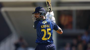 Liam Norwell's yorker seals dramatic tie as Surrey, Warwickshire play out thriller