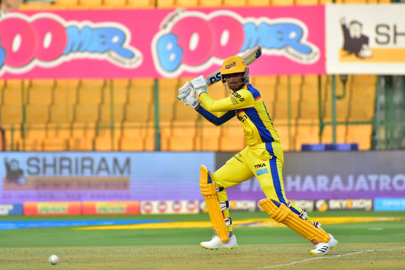 Pavan Deshpande drills one through point