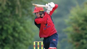 Tom Bevan's maiden hundred stops Hampshire in their tracks