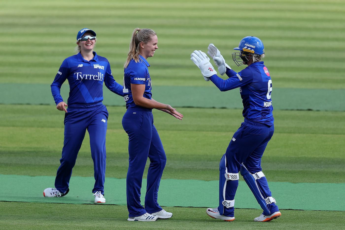 Freya Davies removed Tammy Beaumont and Annabel Sutherland off successive deliveries