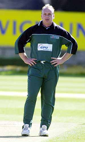 Stuart Lampitt in National League kit