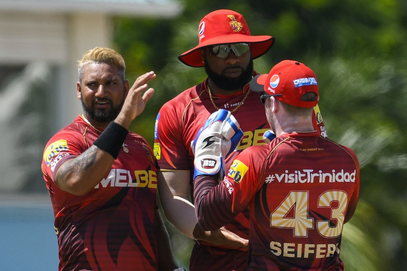 Ravi Rampaul picked up three wickets