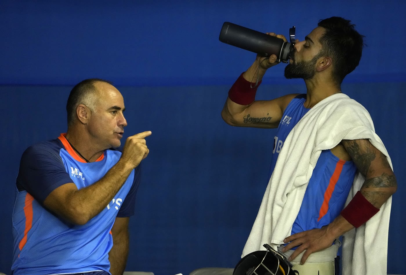 Paddy Upton has a chat with Virat Kohli