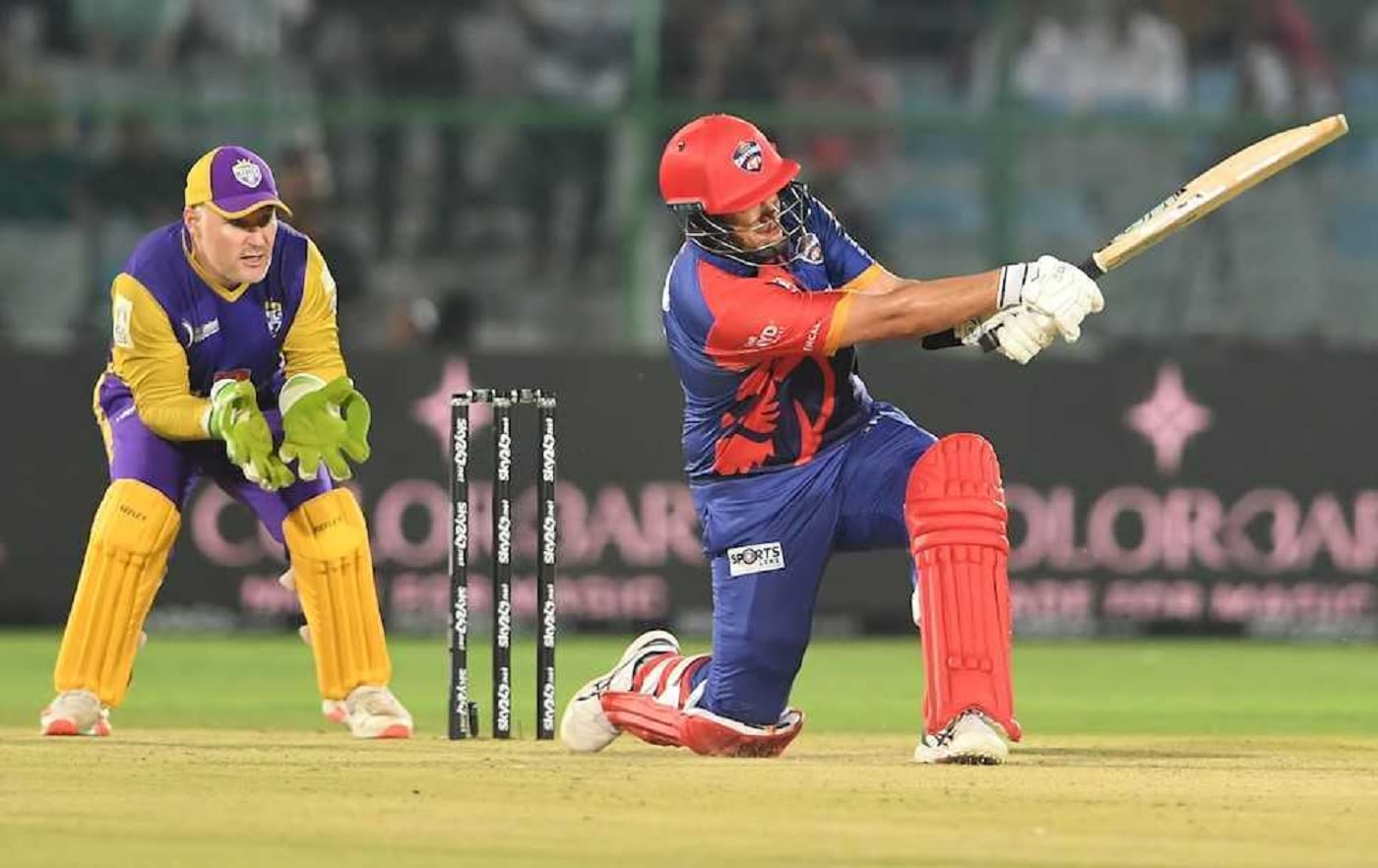 Ross Taylor nails a sweep