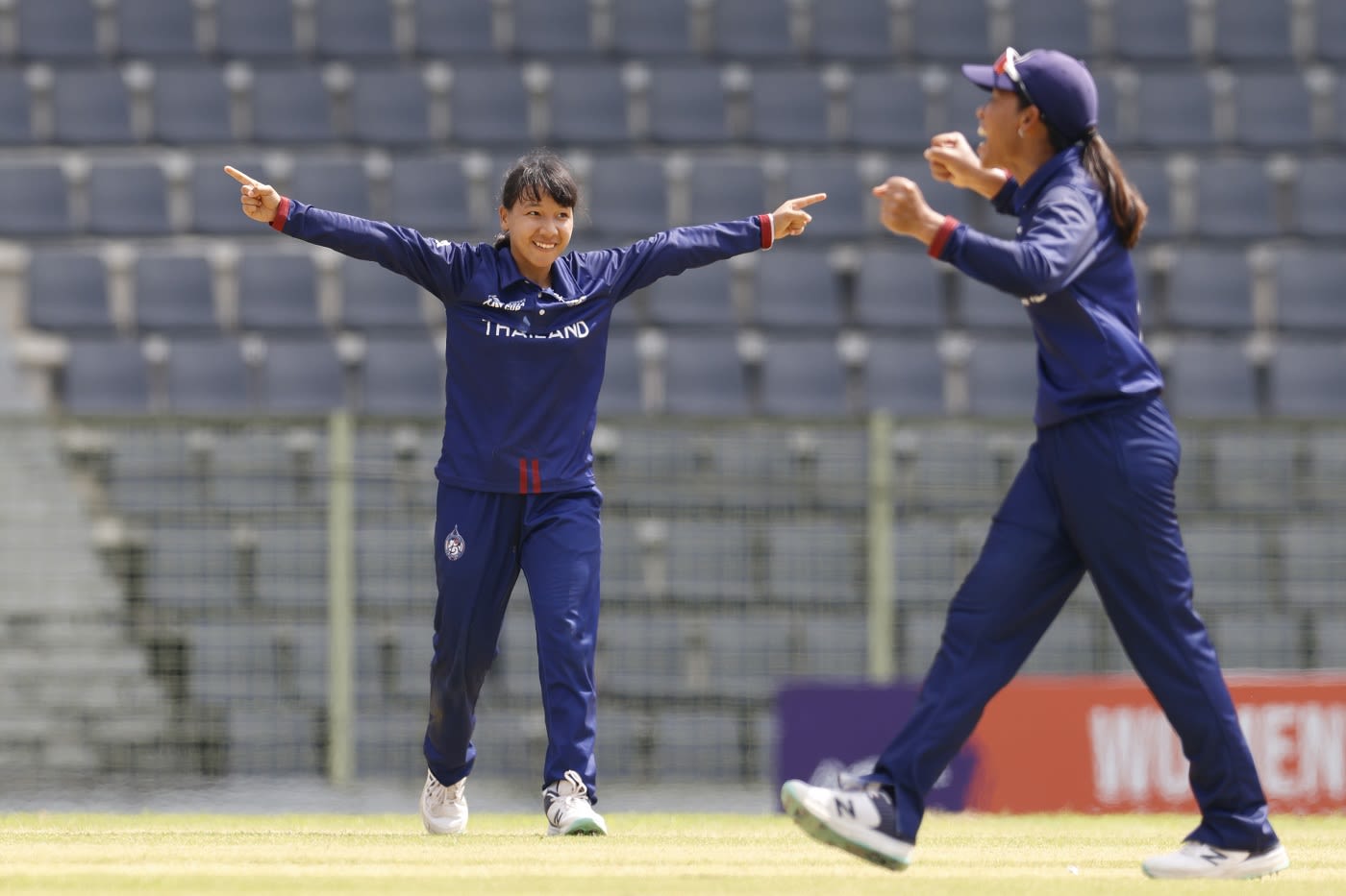 Phannita Maya celebrates the wicket of Esha Oza