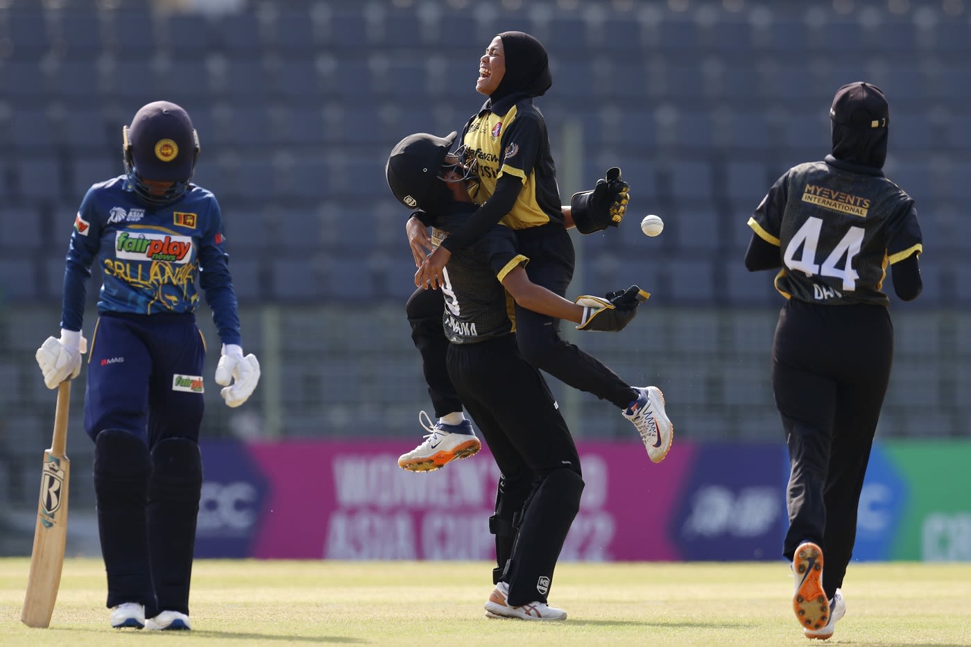 Aisya Eleesa is jubilant after dismissing Harshitha Samarawickrama