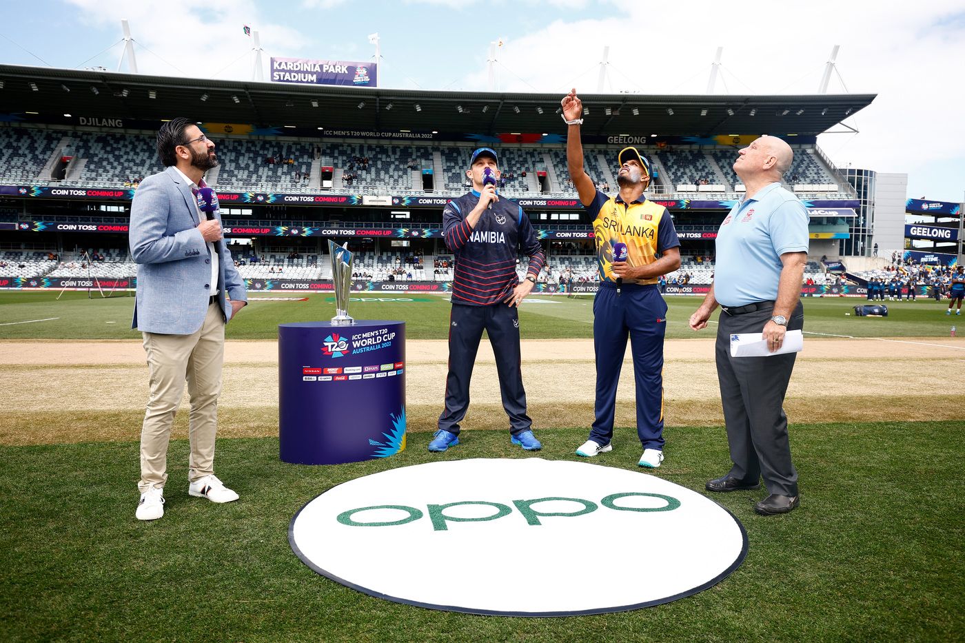 Sri Lanka won the toss and chose to bowl