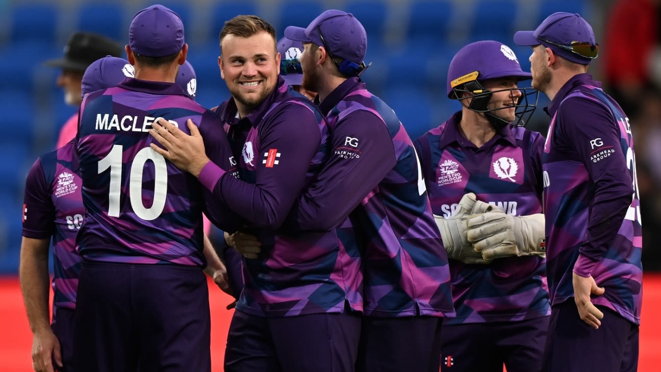 Munsey and Watt have a bash as a Scottish fairytale is scripted in Hobart