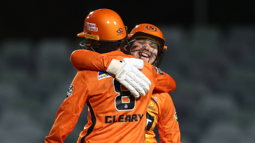 Scorchers' lower order hold their nerve to deny fighting Stars