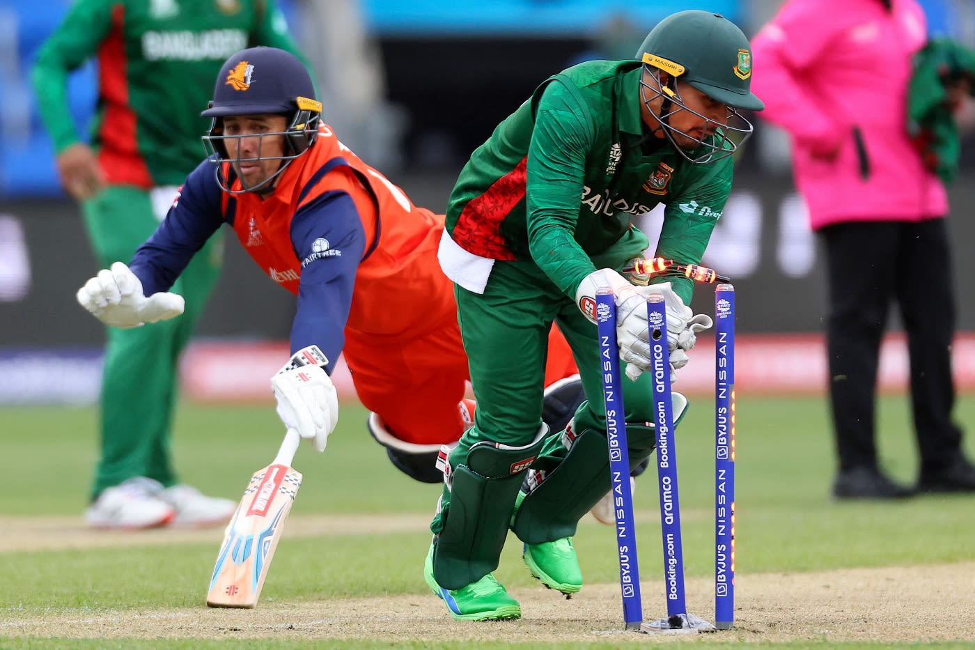 Tom Cooper was run out without facing a ball after Nurul Hasan broke the stumps
