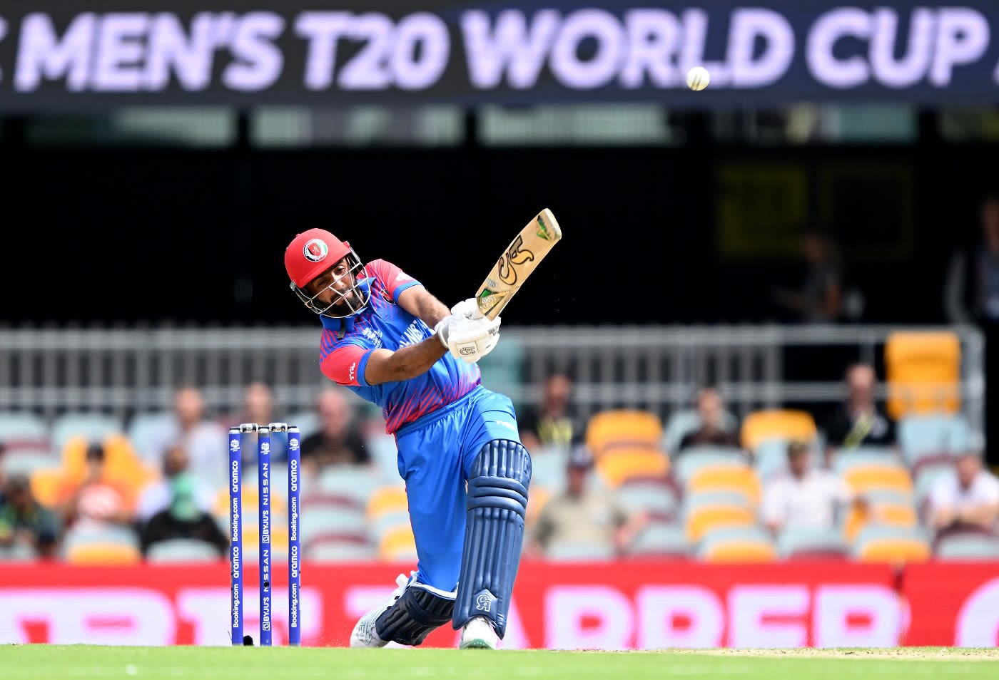 Usman Ghani goes big over midwicket