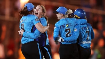 Deandra Dottin and Darcie Brown star as Adelaide Strikers claim maiden WBBL title