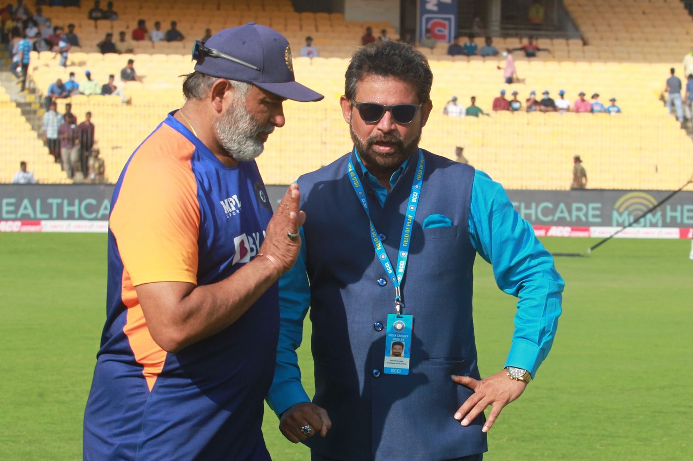 India's chairman of selectors Chetan Sharma (right) chats with bowling coach Bharat Arun