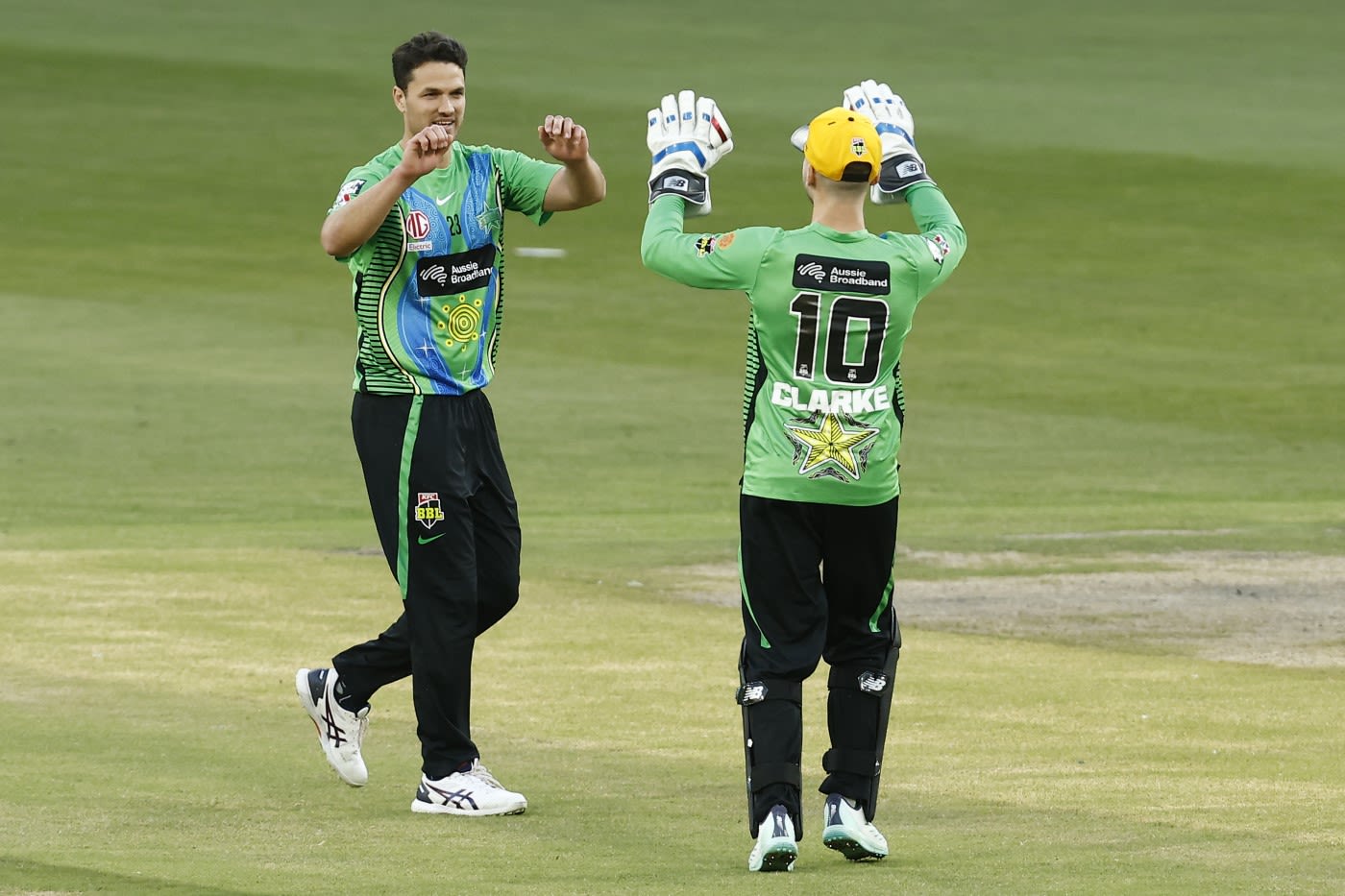Nathan Coulter-Nile picked up 2 for 24