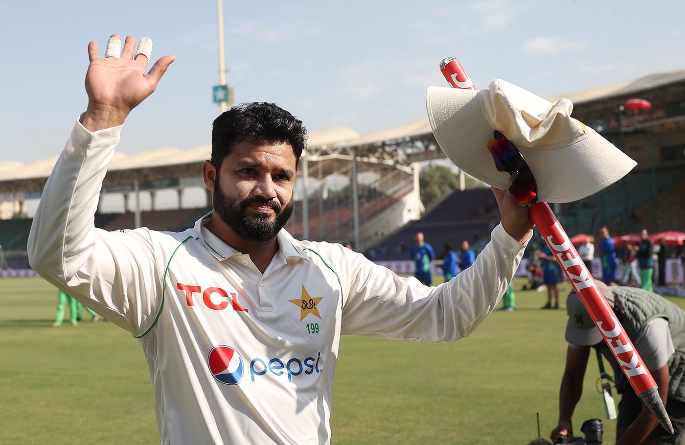 Azhar Ali soaks in the applause for his Test retirement