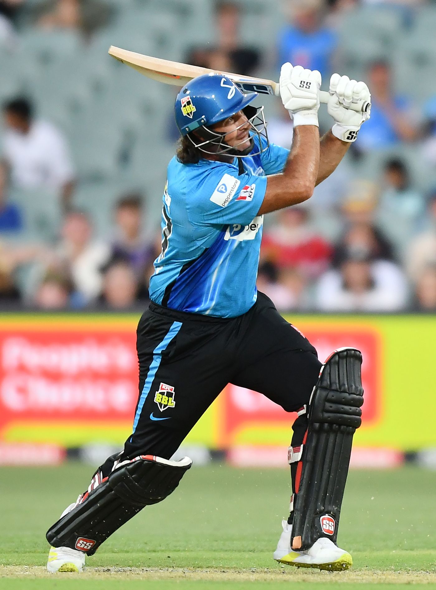 Colin de Grandhomme spanked 32 off 16 at the death