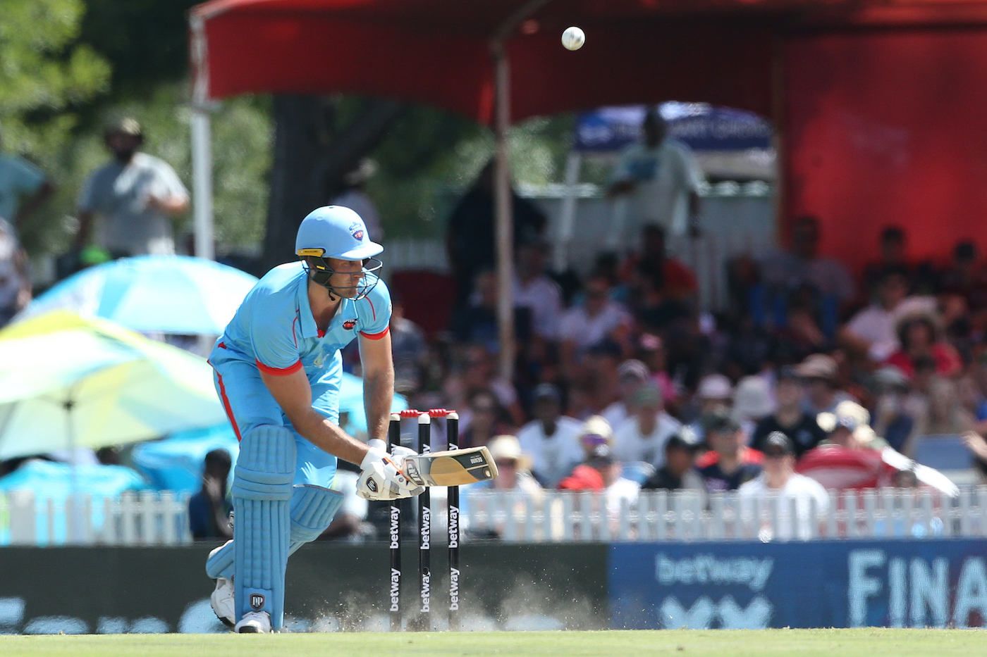 Theunis de Bruyn made a 23-ball 42