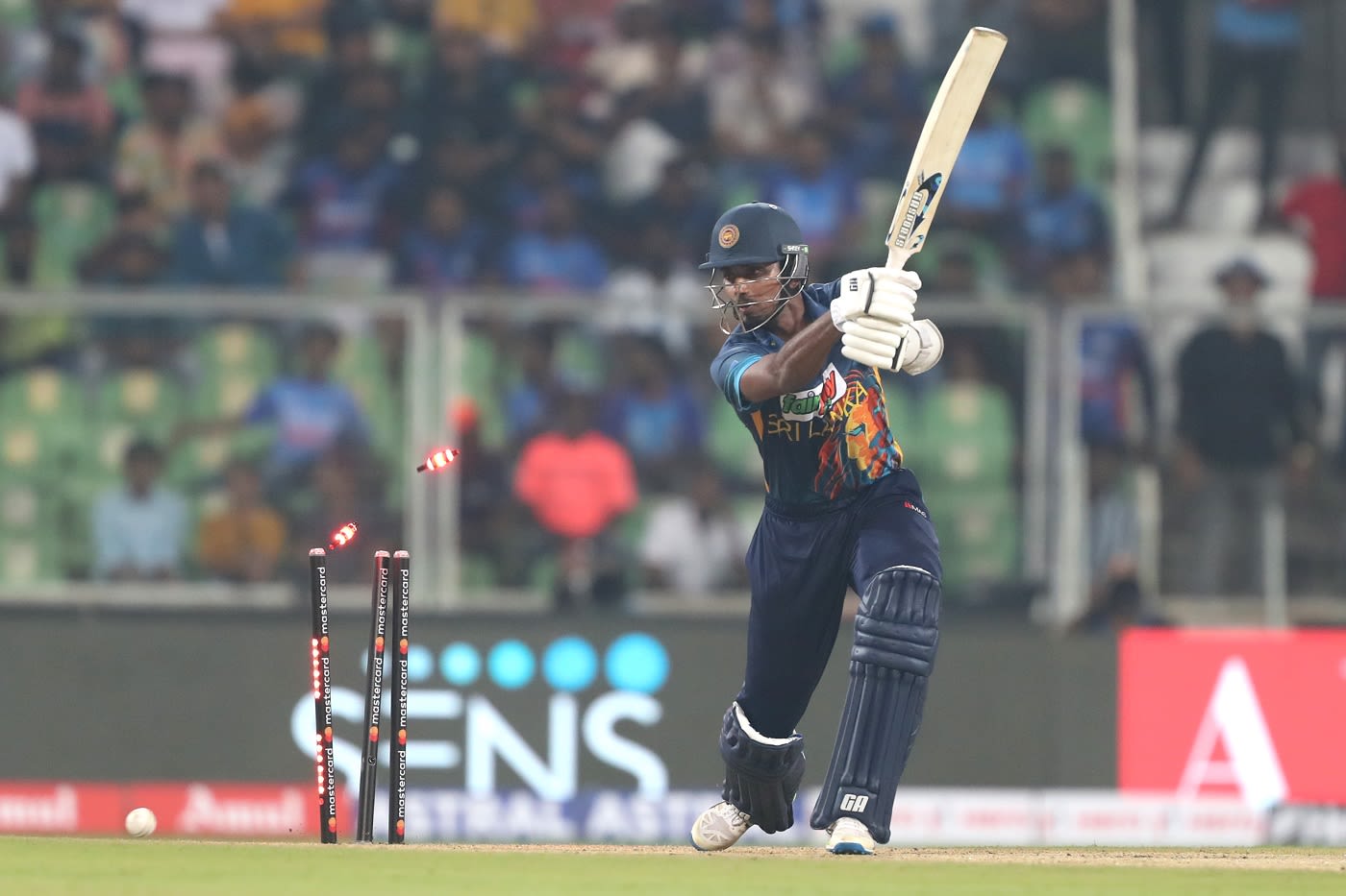 Nuwanidu Fernando gets bowled