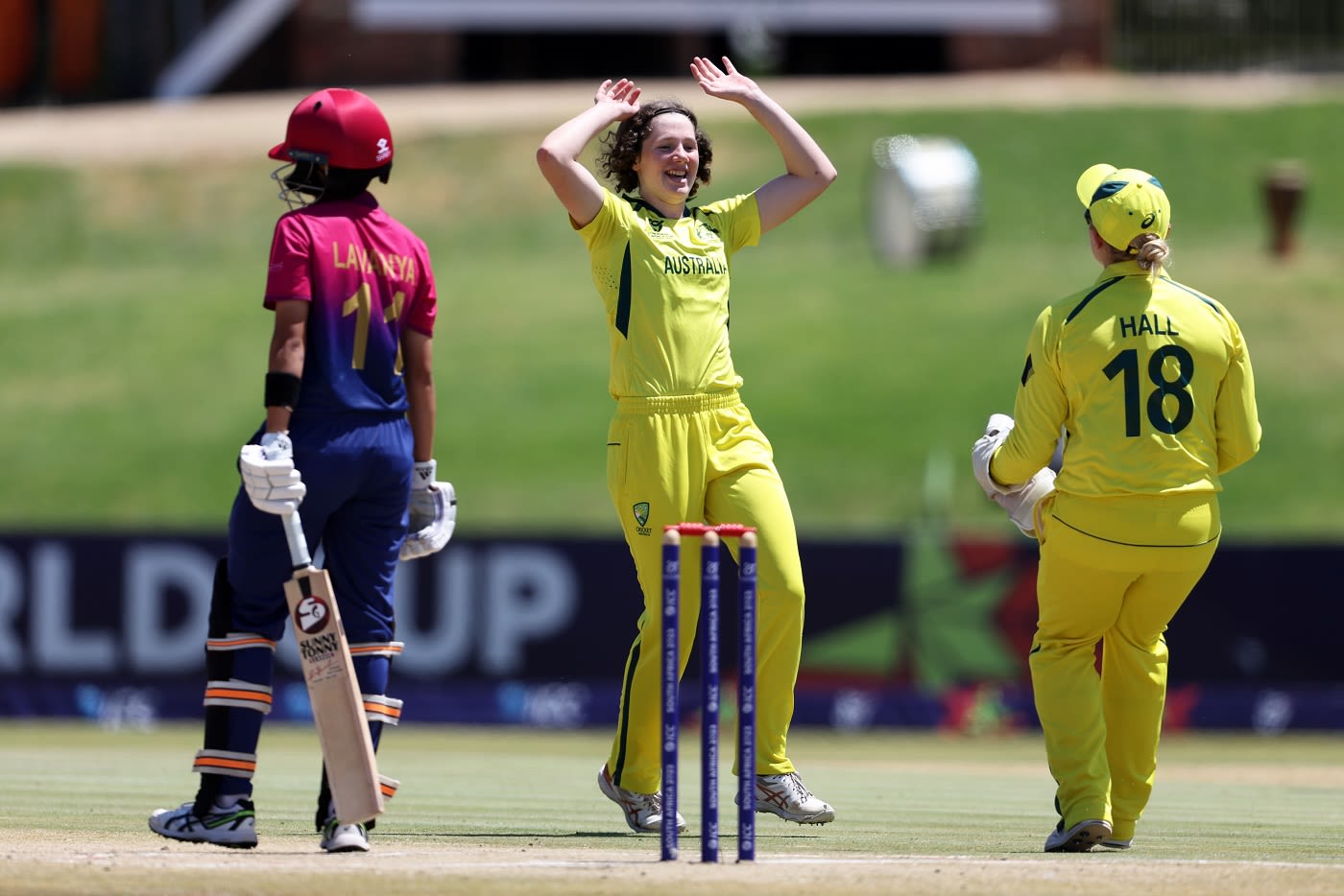 Maggie Clark returned figures of 3 for 20