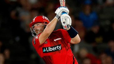 Finch carries Melbourne Renegades into BBL finals