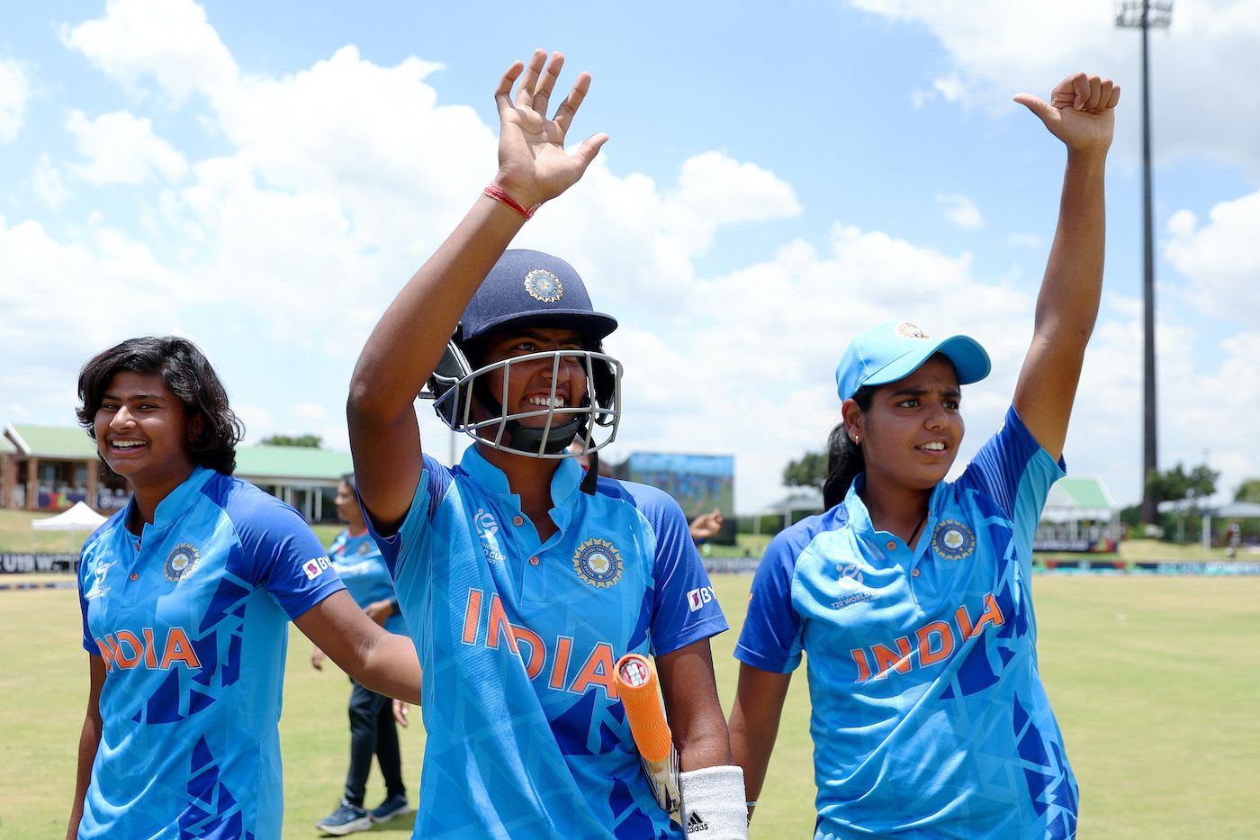 Shweta Sehrawat and Mannat Kashyap celebrate the win