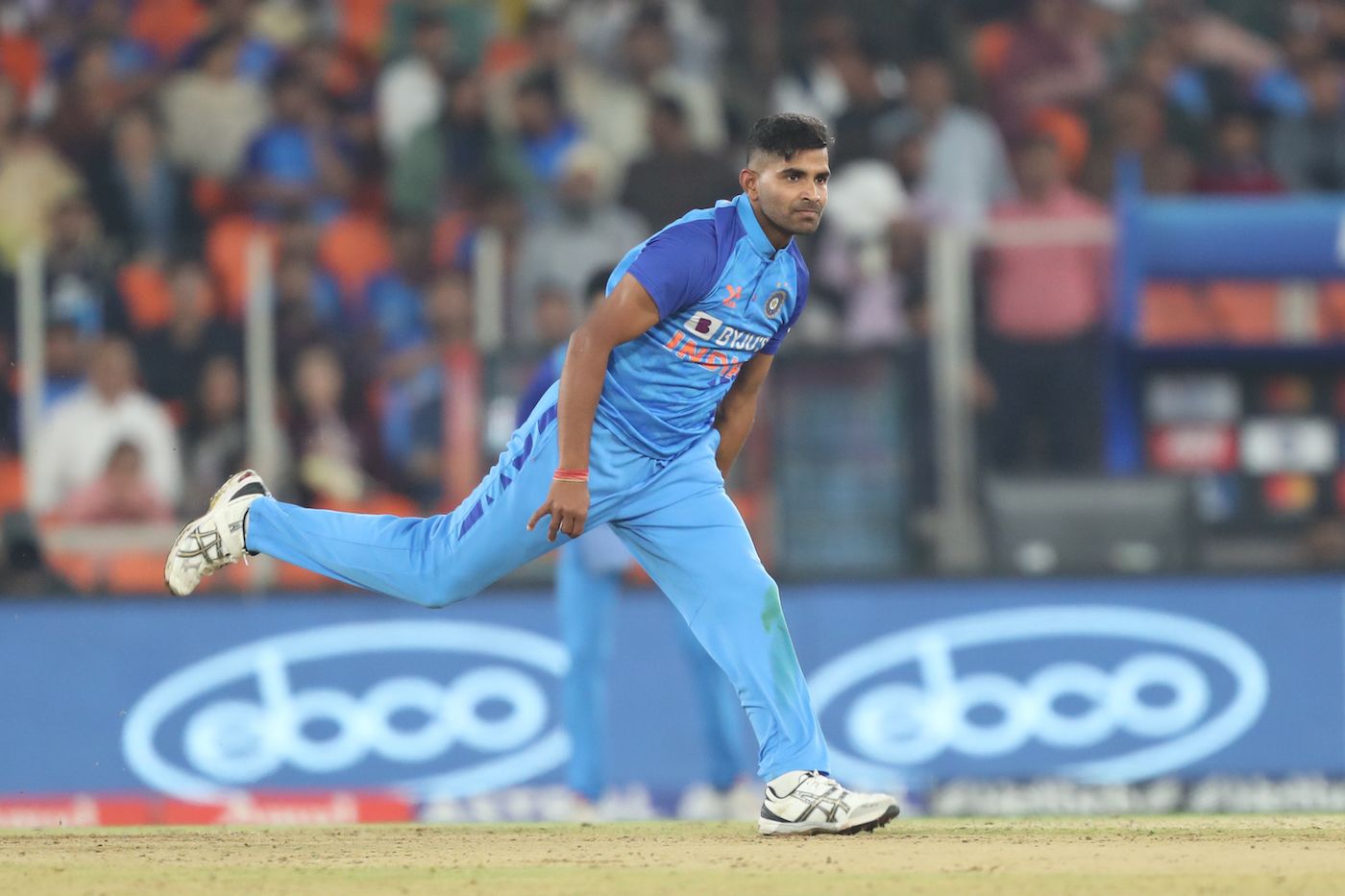 Shivam Mavi picked up 2 for 12