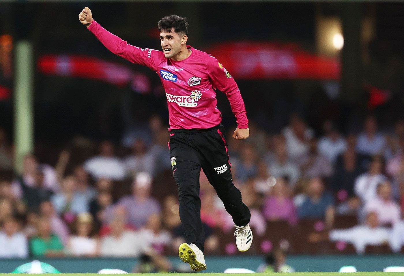 Izharulhaq Naveed gave Sydney Sixers a chance