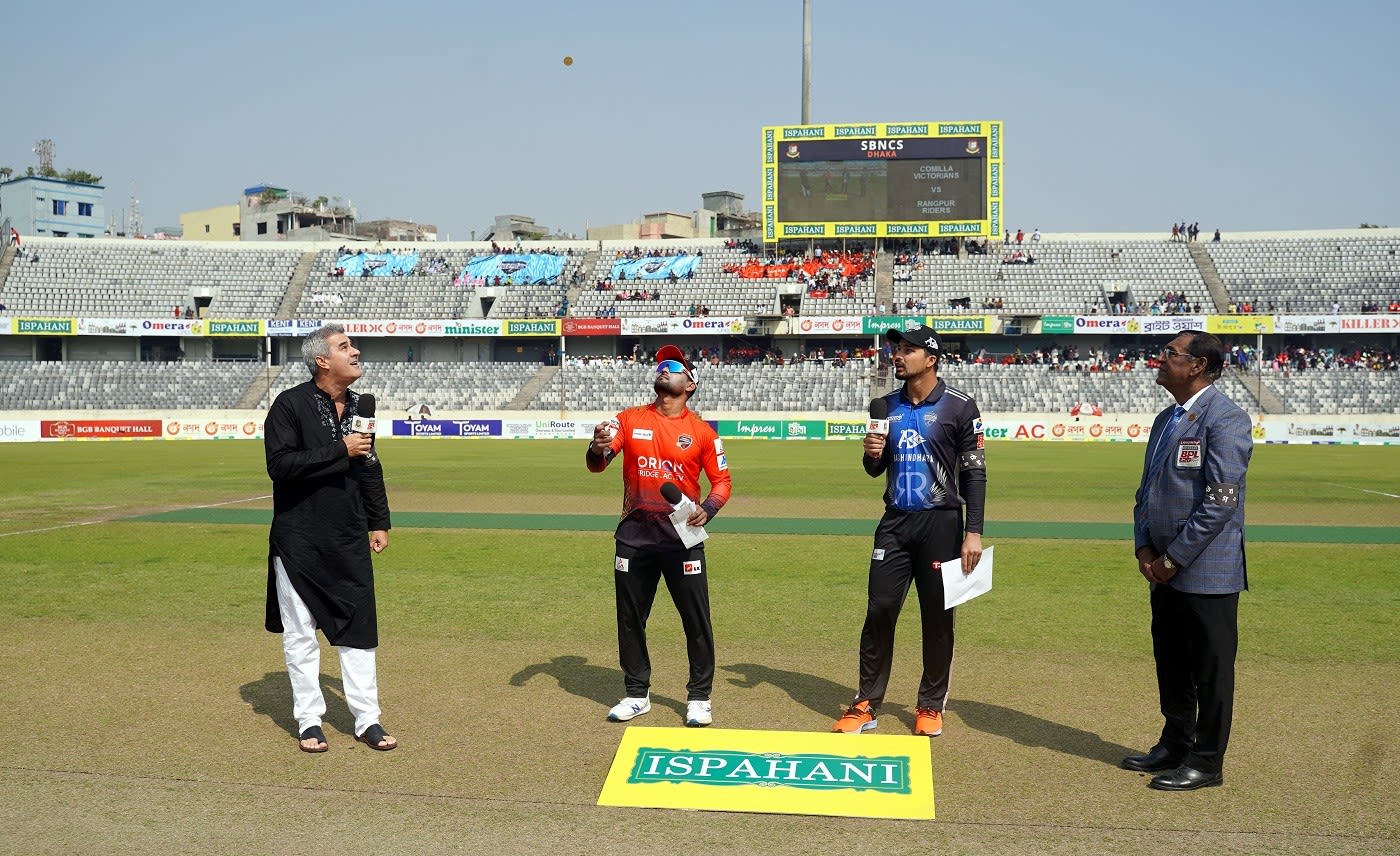 Imrul Kayes and Nurul Hasan at the toss