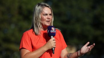 Dane van Niekerk to play regional cricket in England before Hundred