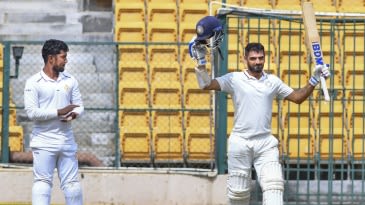 Vasavada holds nerve to haul Saurashtra into final