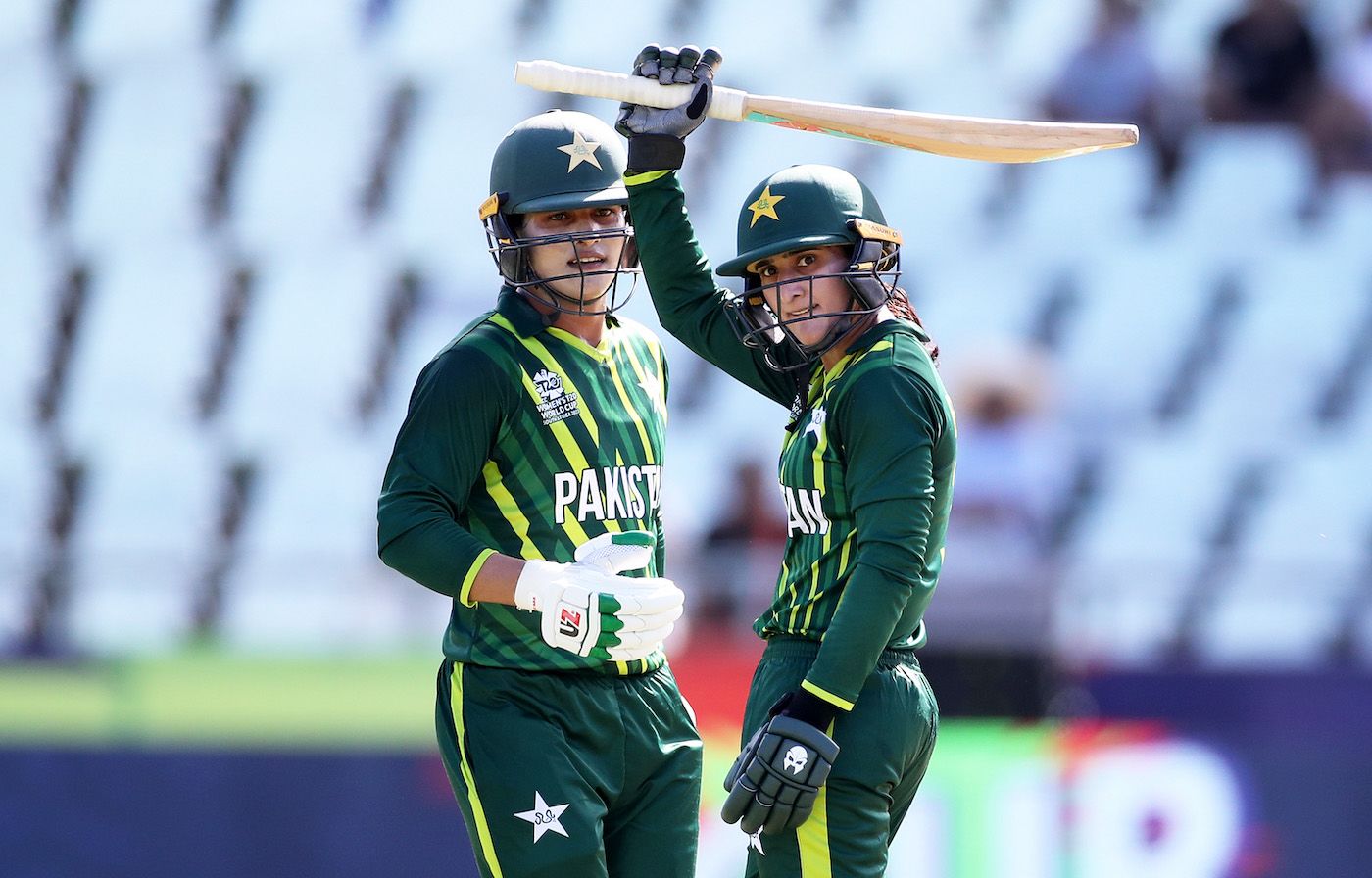 Bismah Maroof raises her fifty with Ayesha Naseem for company