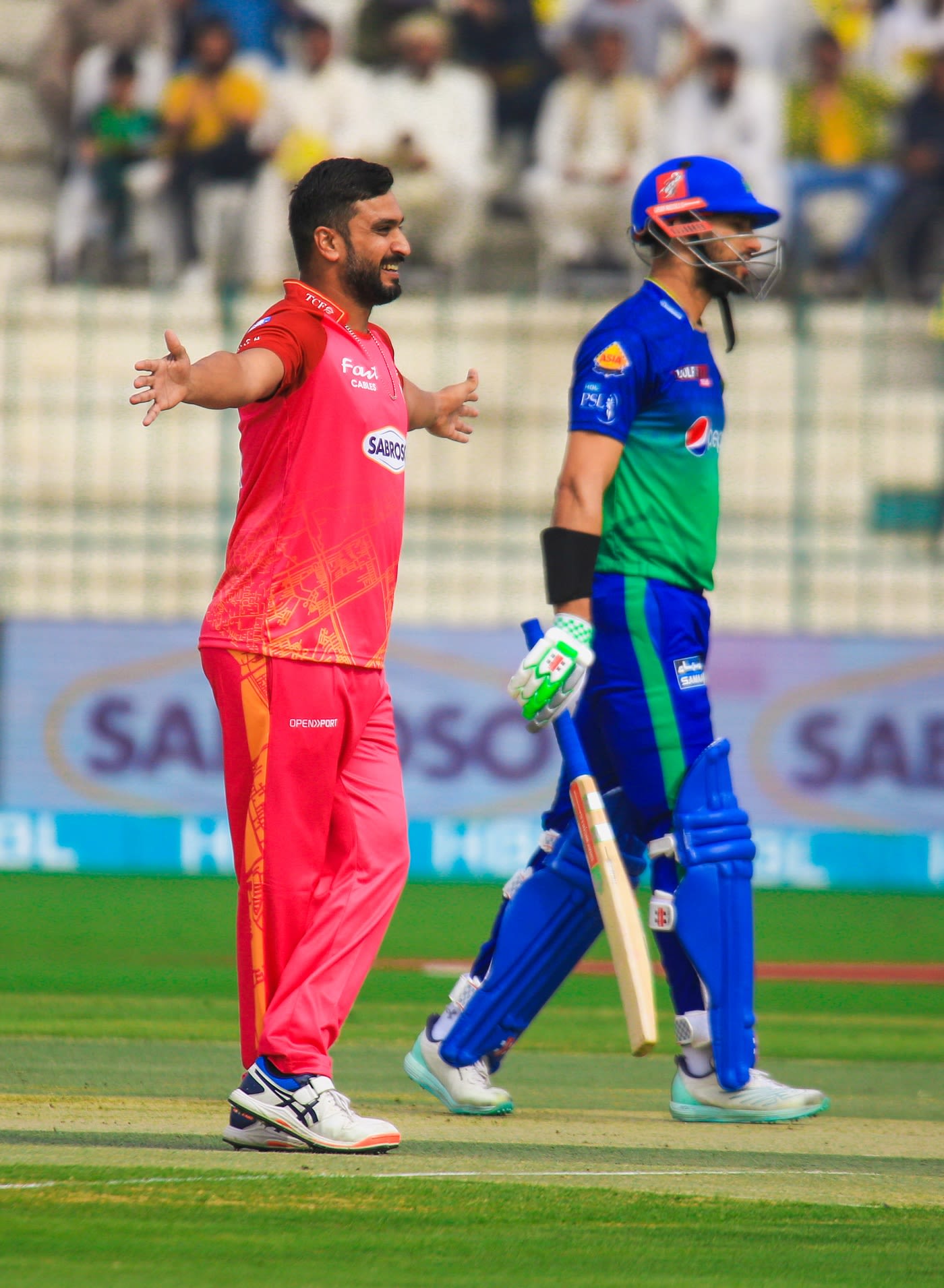 Raees celebrates the dismissal of Shan Masood