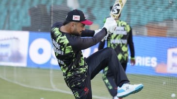 Rashid Khan struck on the helmet as Qalandars lose to Kings