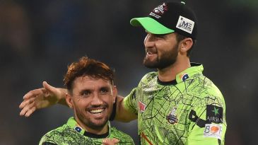Baig, Zaman dazzle to take Lahore Qalandars to third PSL final in four seasons