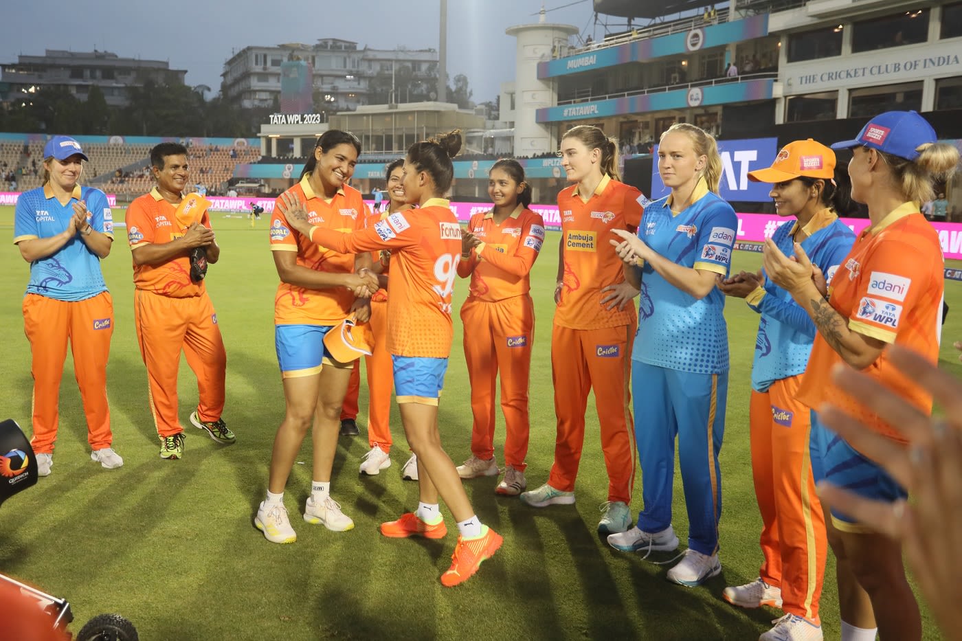 Ashwani Kumari gets her WPL cap from Sushma Verma