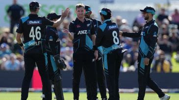 Adam Milne, Chad Bowes derail Sri Lanka as New Zealand level series in style