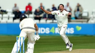 Ryan Higgins provides timely backbone as fragile Middlesex implode once again