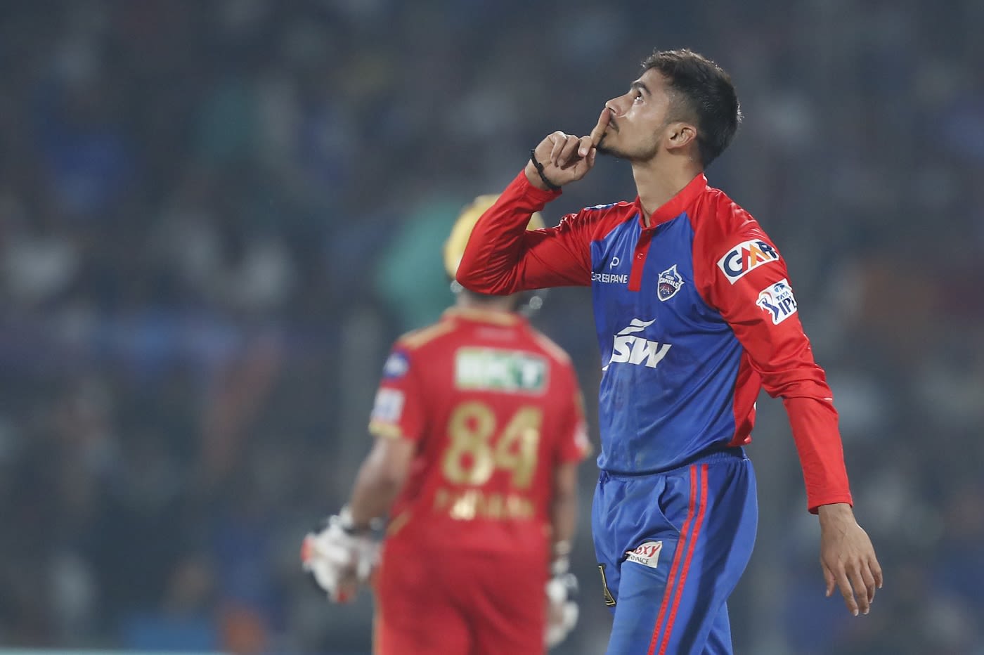Praveen Dubey dismissed Sam Curran