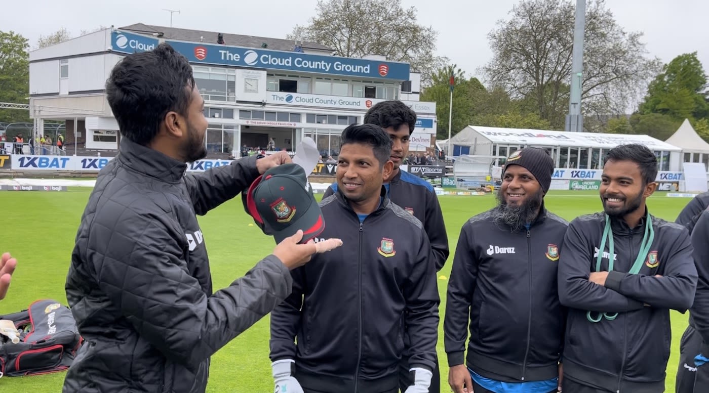 Shakib Al Hasan hands Rony Talukdar a debut cap