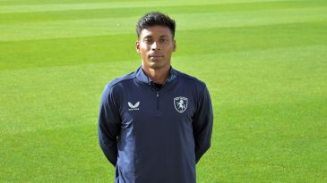 Arafat Bhuiyan repays faith to give Kent a lift at Surrey