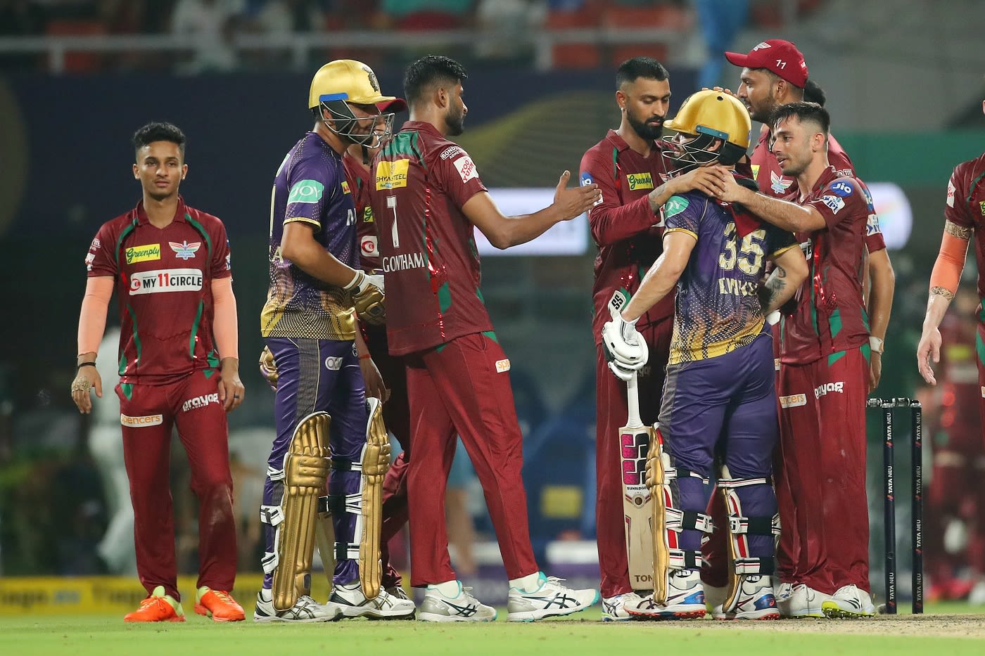 Players console Rinku Singh after LSG sealed playoffs qualification