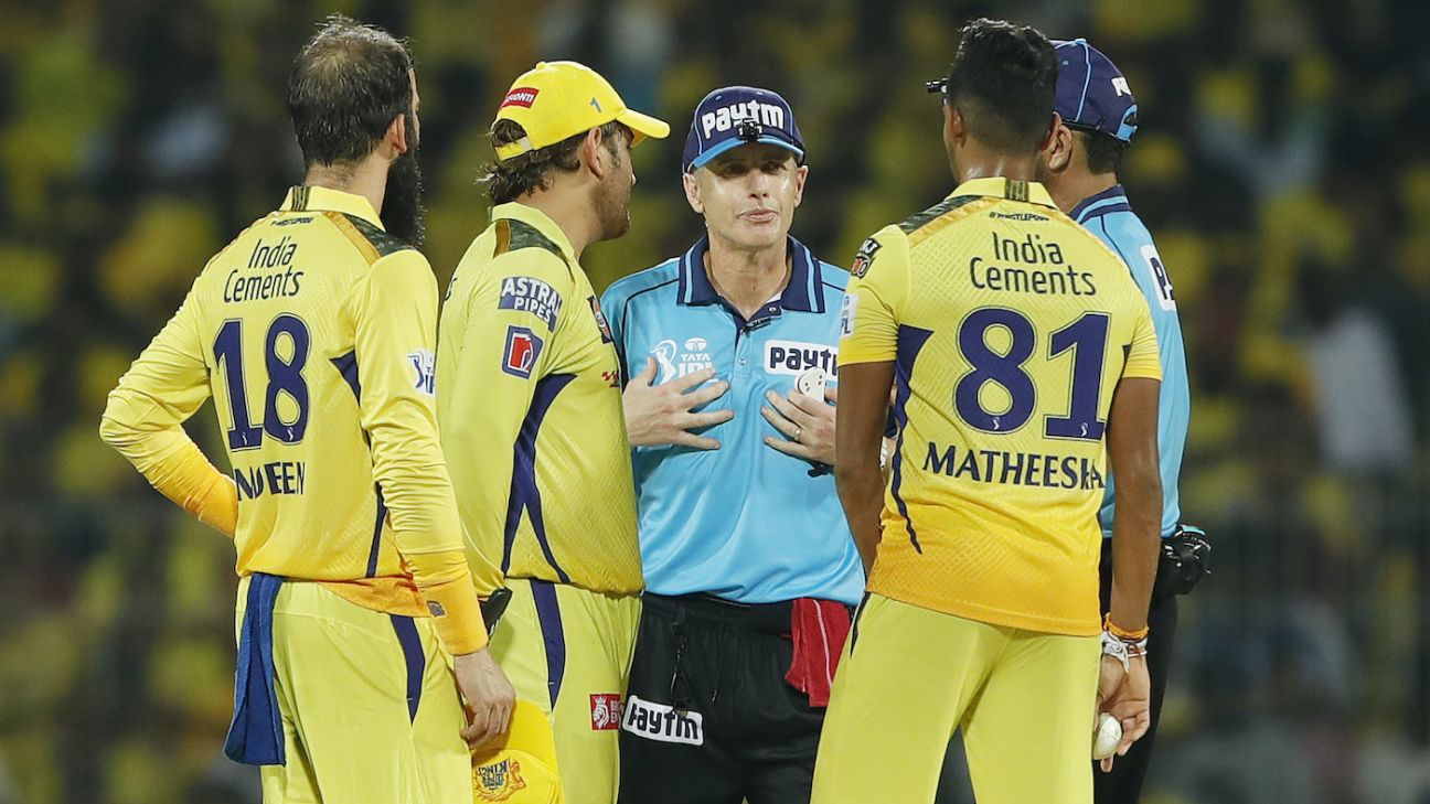Did Dhoni deliberately waste time to let Pathirana bowl against Titans?