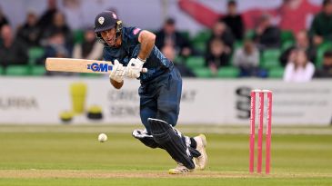 Wayne Madsen marks landmark Derbyshire appearance with century