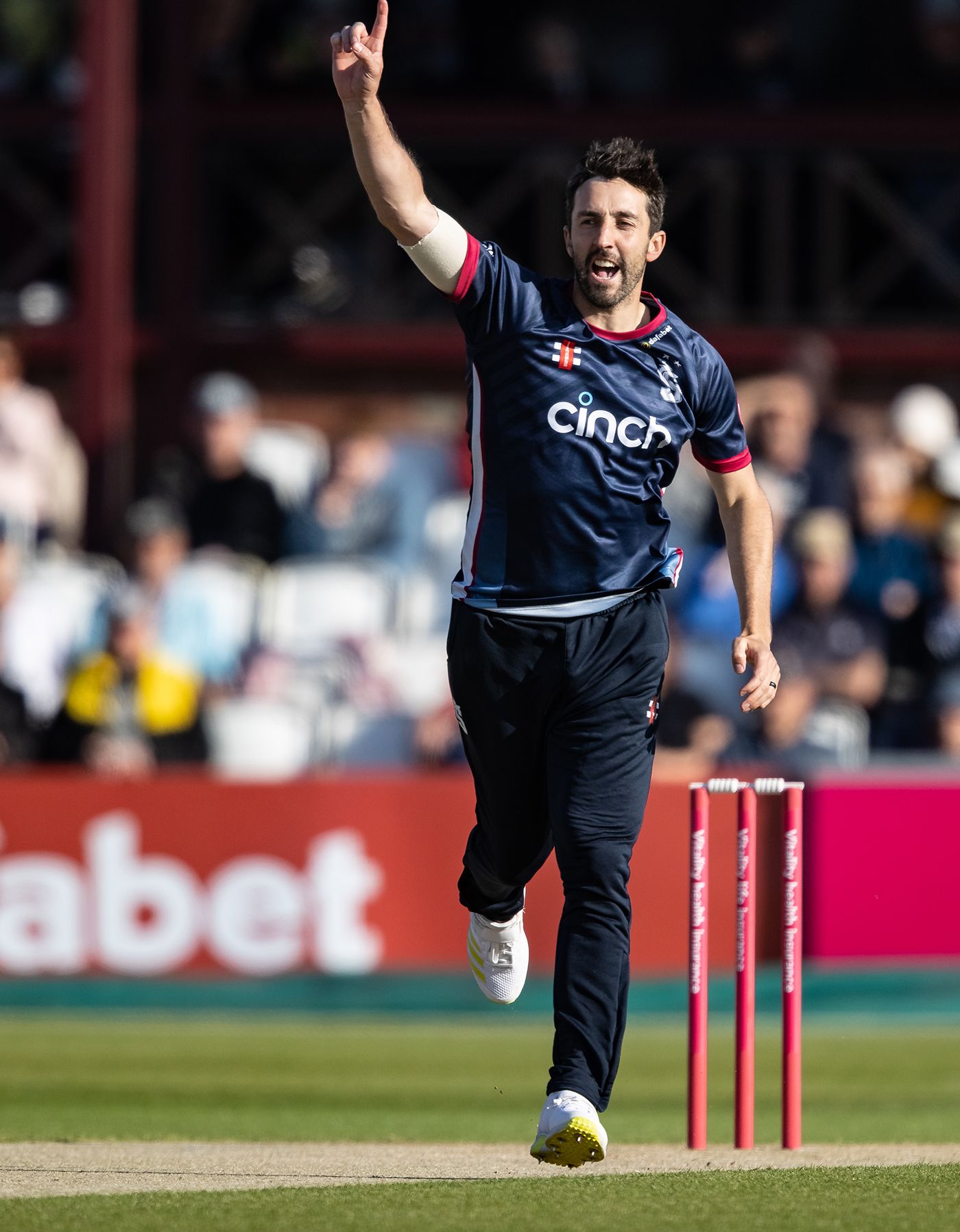 Ben Sanderson celebrates an early breakthrough