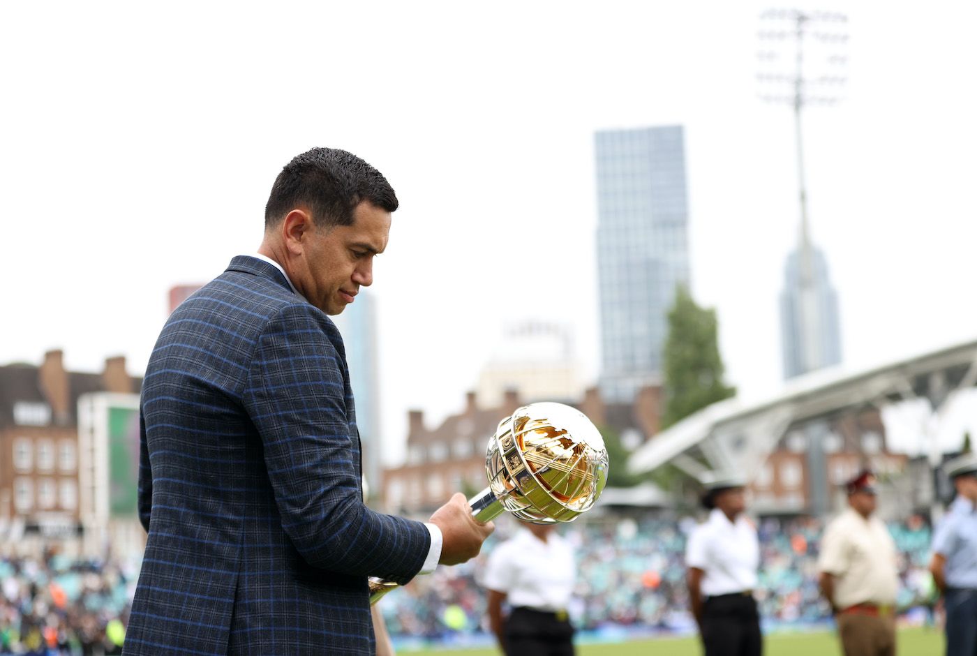 Ross Taylor, a member of New Zealand's 2021 WTC final-winning team, has a look at the mace