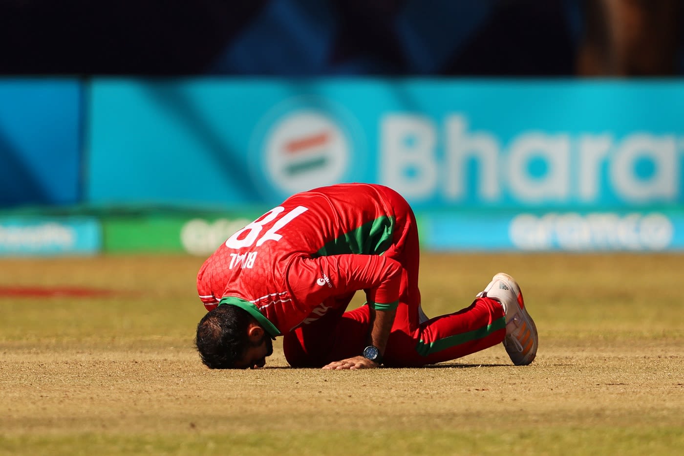 Bilal Khan thanks those who matter after completing his five-for