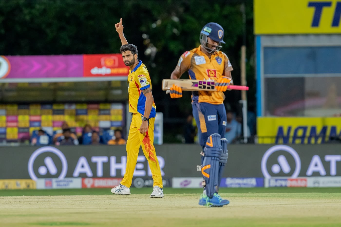 Subodh Bhati has fronted up to bowl the tough overs for Dindigul Dragons