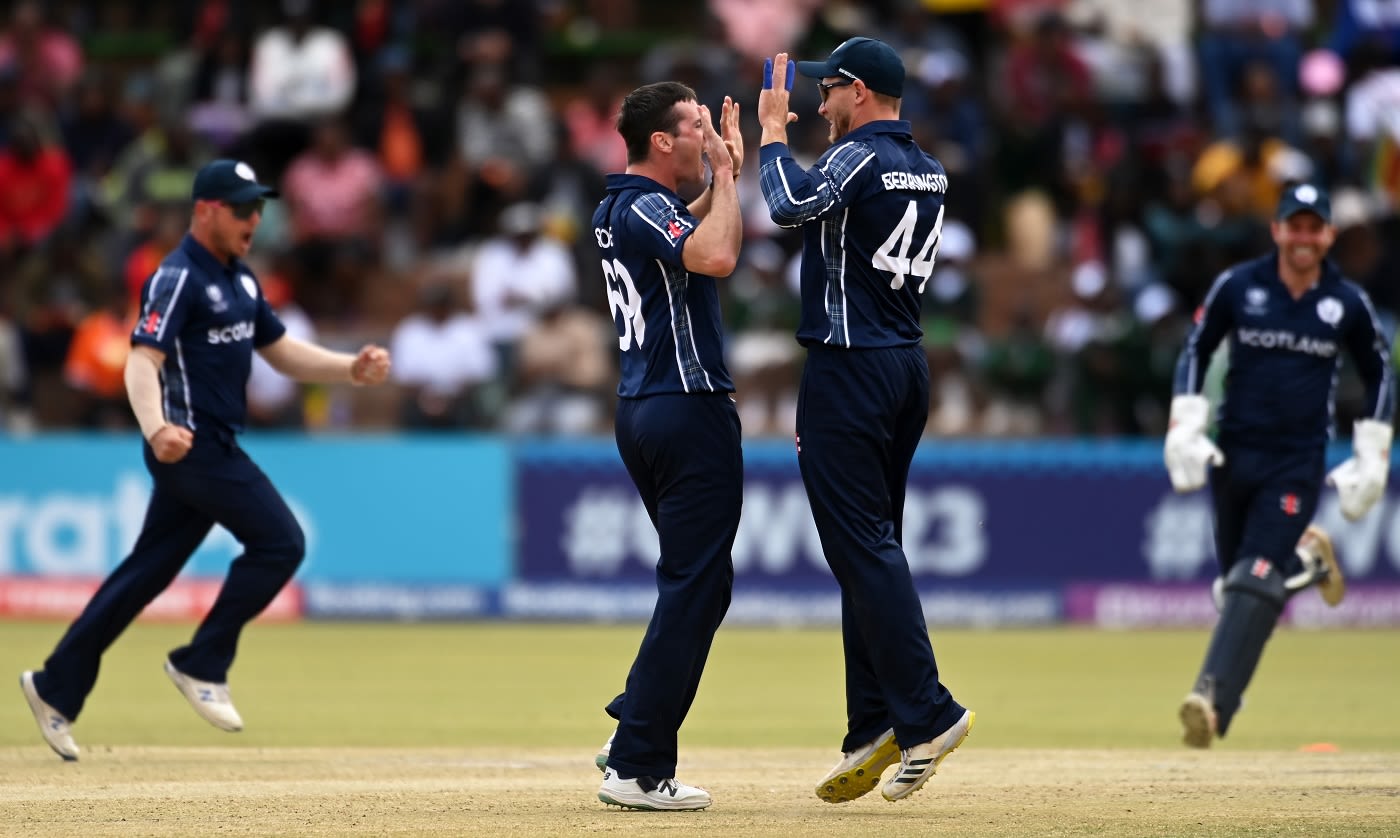 Chris Sole bowled at high pace to have the Zimbabwe top order reeling